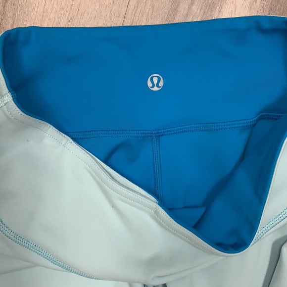 EUC Lululemon Wunder Under Leggings *Reversible - Picture 6 of 6